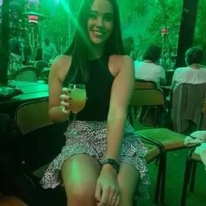 Meet your Posher, Ebony